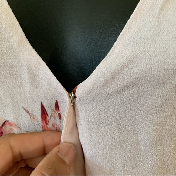 Willow and Clay Pink Floral Long Sleeve V Neck Romper - Picture 3 of 8